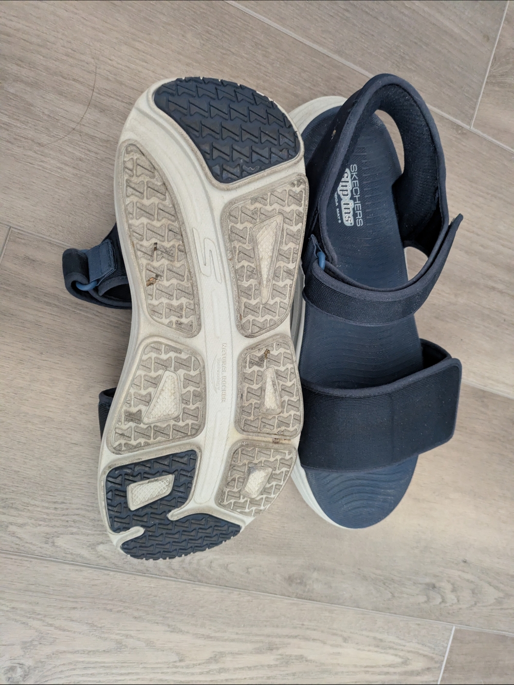 Skechers Men’s Black Slip-Ins Athletic Sneakers And Slip On Sandles - Picture 7 of 10